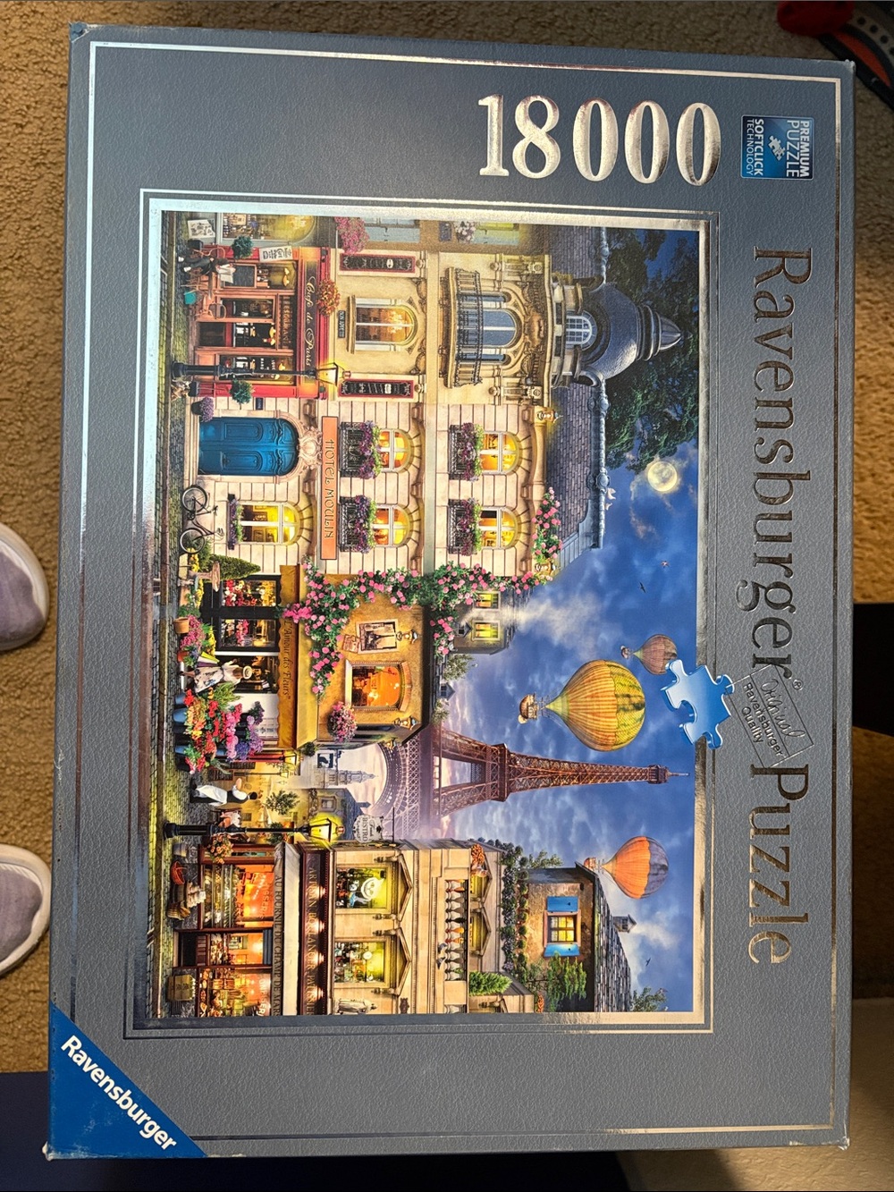 Ravensburger 18000 piece puzzle - evening in Paris